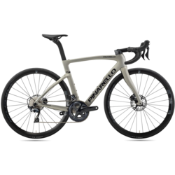 Pinarello F5 105 Di2 Fulcrum 800 